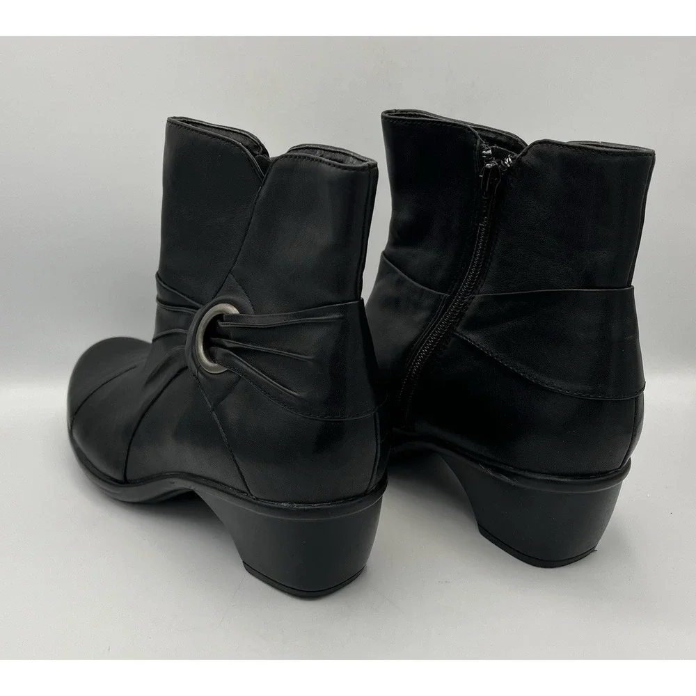 Clarks product women